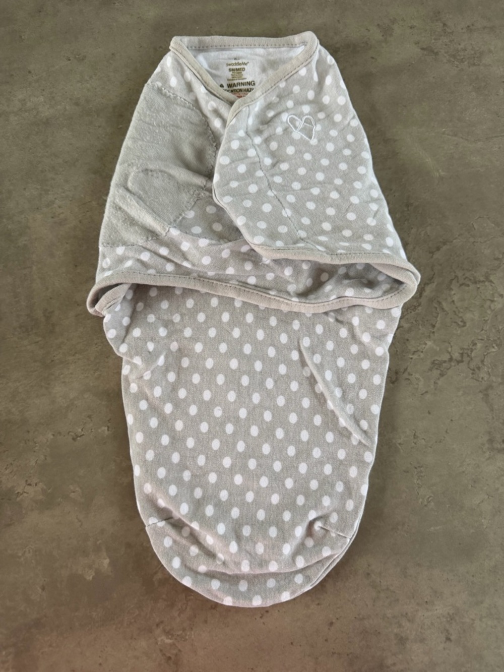 SwaddleMe Light Gray Polka Dot Infant Swaddle - S/M